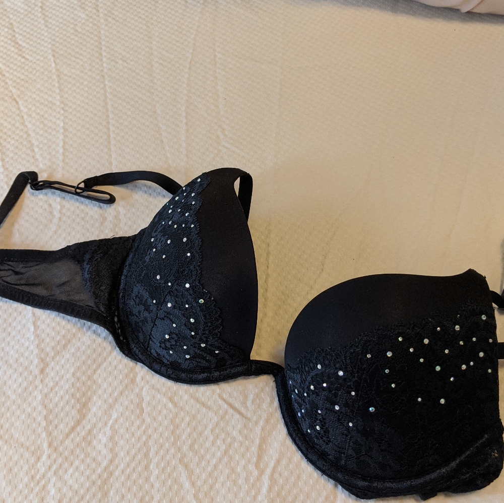 2/$35 La SENZA Beyond Sexy bra 34B